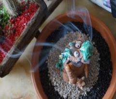 15-01-22.-DragoBruciaIncenso.3r.JPG - 113kb